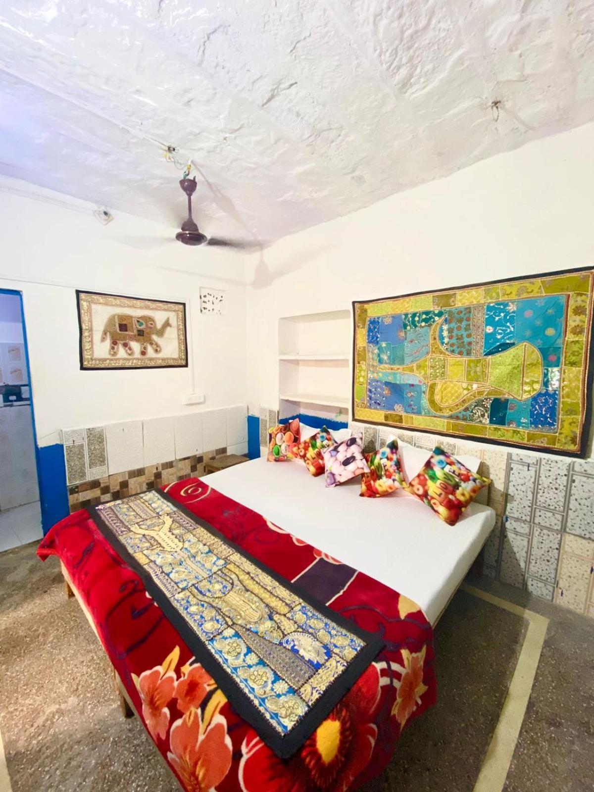 Mirvana Guest House & Camel Safari Jaisalmer Εξωτερικό φωτογραφία