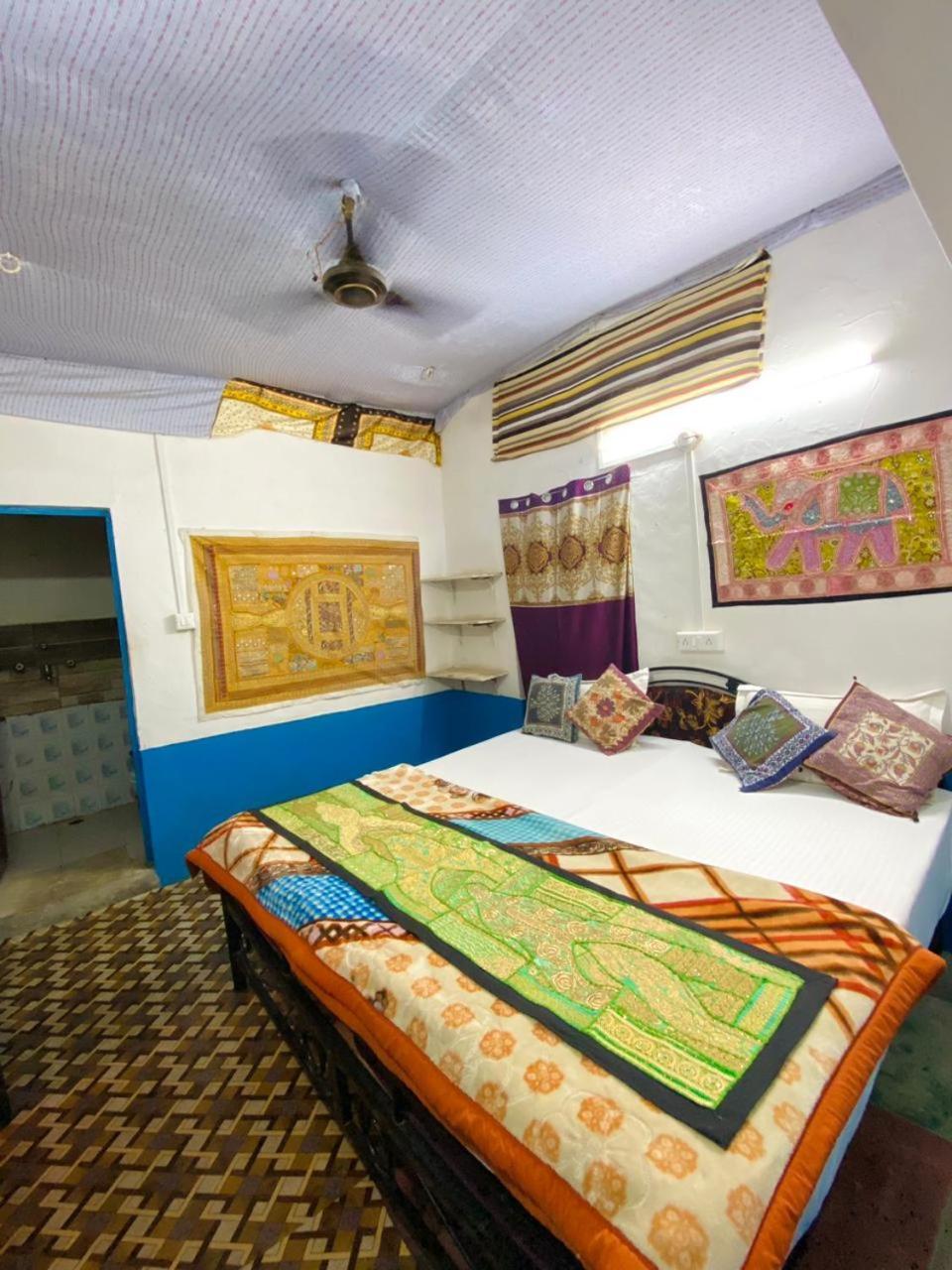 Mirvana Guest House & Camel Safari Jaisalmer Εξωτερικό φωτογραφία